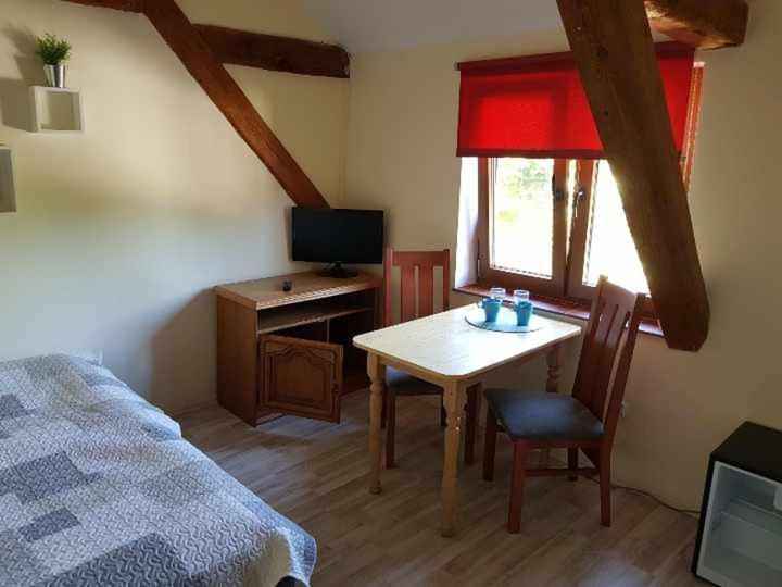 Pokoje Goscinne Syrenka Ustka Exterior foto